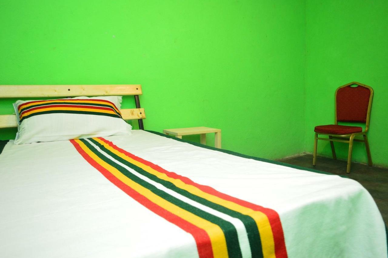 Chef Wondim Backpackers Hostel Gondar Exterior foto